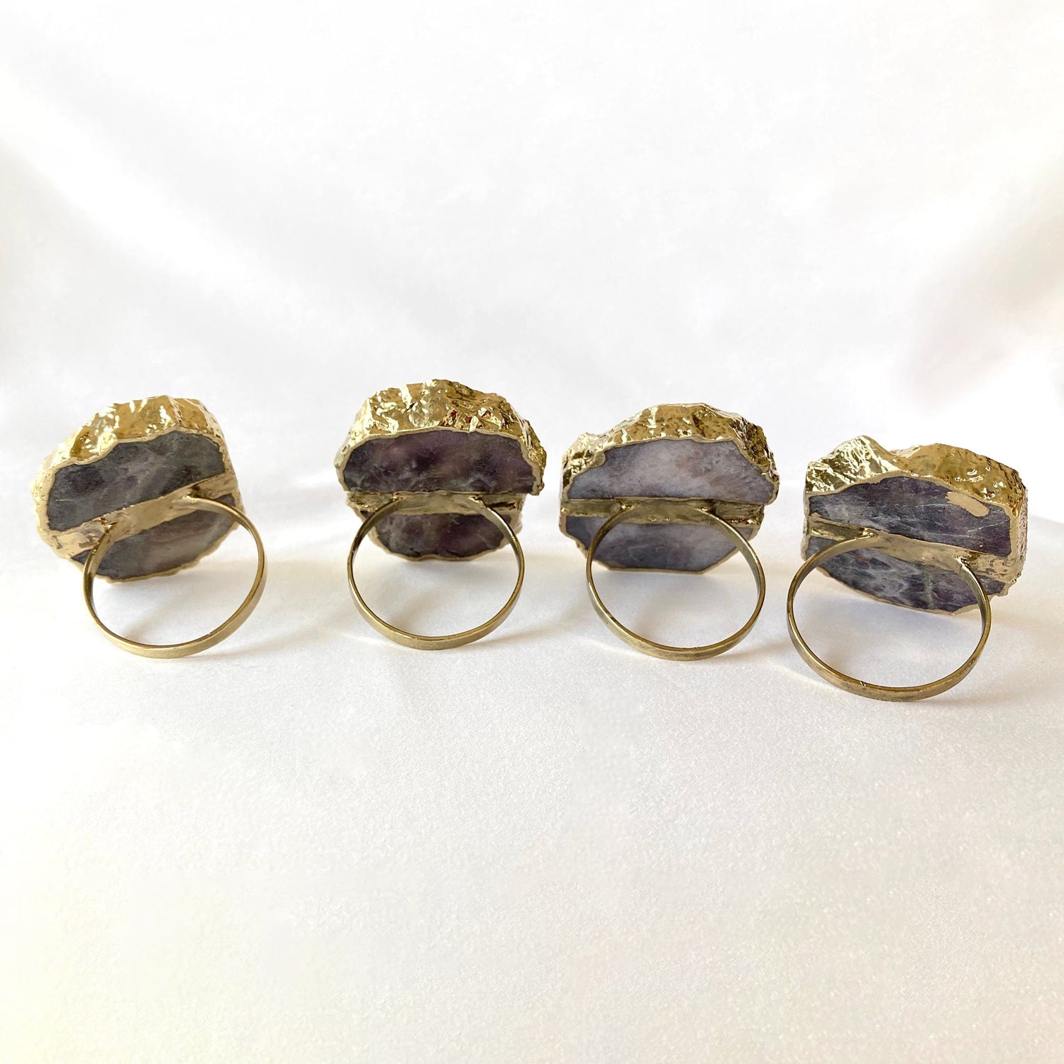 Set of 4 Amethyst Agate Napkin Rings - Handcrafted Elegance